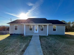 639 Privet Dr, Dandridge, TN 37725