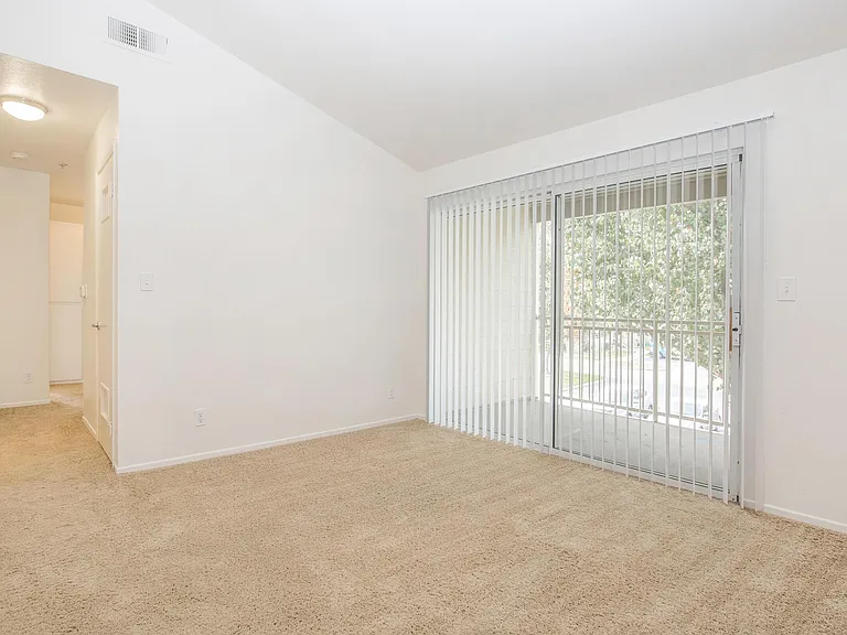 Cambridge Village Apartments — Photo 60