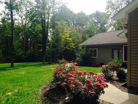 3rd image of 4700 W County Road 220 N