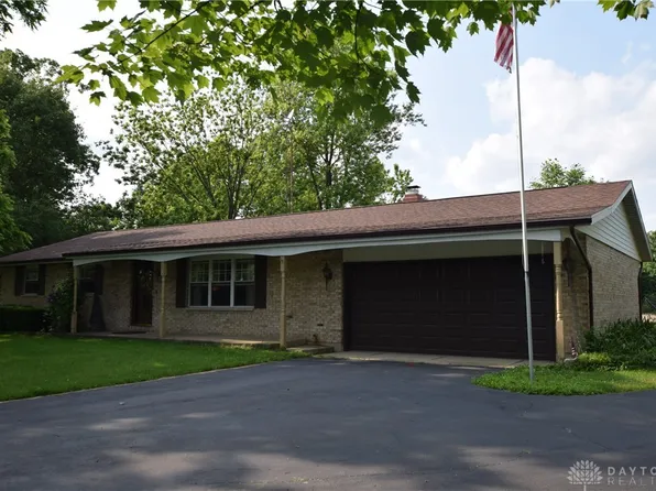 4035 Walnut Grove Cir, Urbana, OH 43078