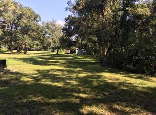 7033 Land Dr, Zephyrhills, FL 33545