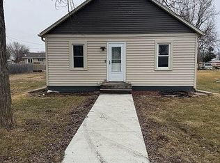 19040 13th St, Fulton, IL 61252