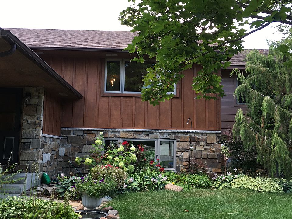 2nd image of 593 Saratoga Ct