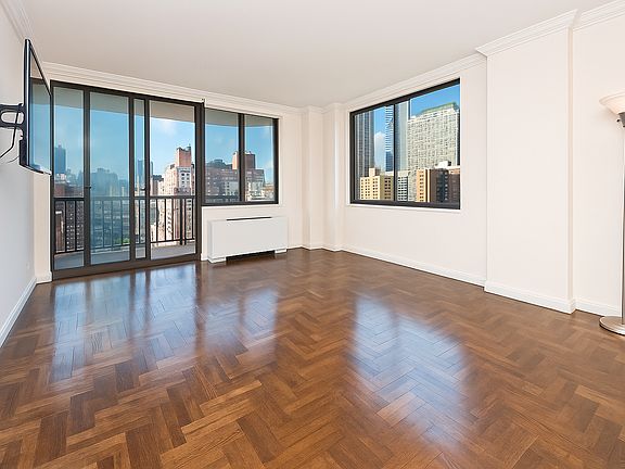 4th image of 343 E 74th St APT 18D