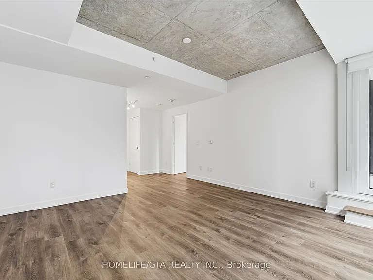 65 Mutual St #309 — Photo 17