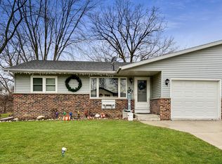 922 Krumrey St, Plymouth, WI 53073