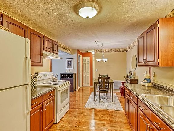 4th image of 26-3 Great Wood Ct