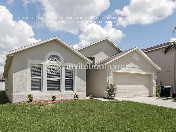 3rd image of 10244 Laxton St