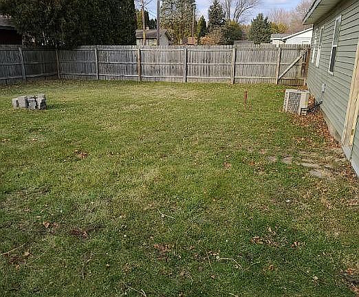 3rd image of 3716 Latham St