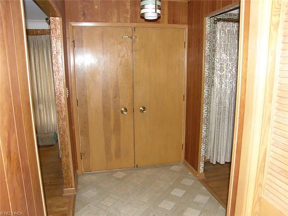 4th image of 7469 James Dr