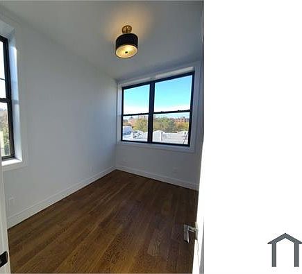 1st image of 73 Caroline Ave Floor 1