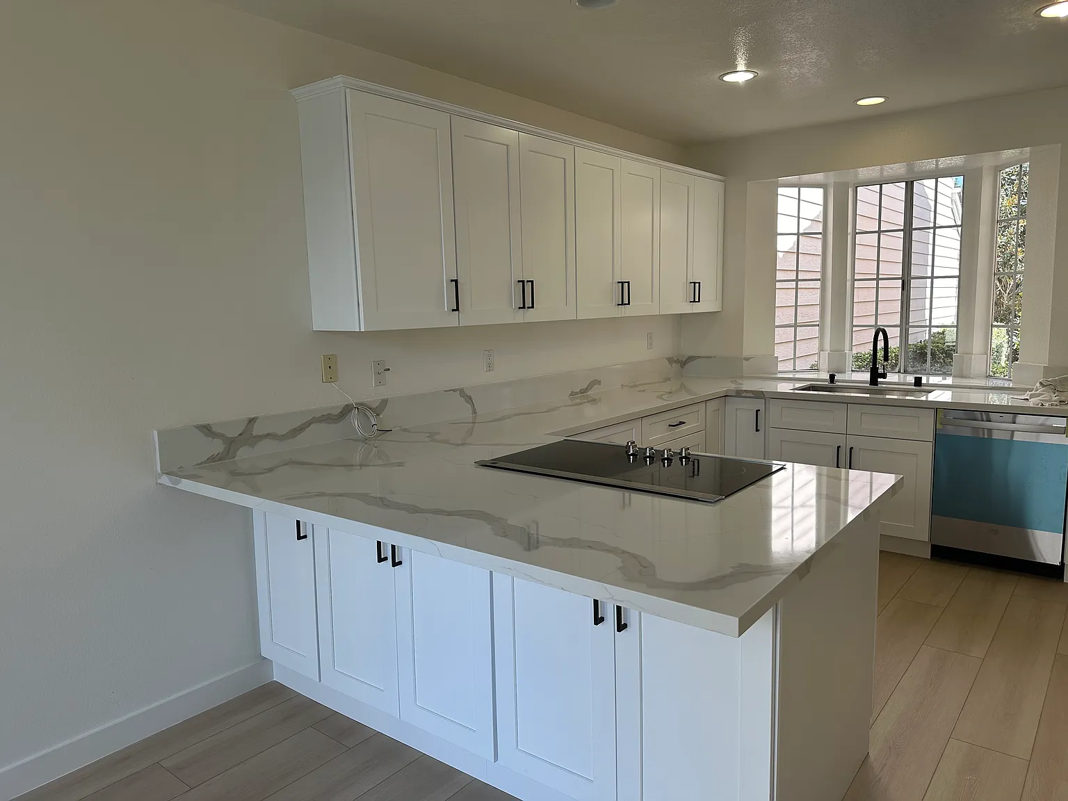 3 bed, 2.5 bath, 2097 sqft, $5,500 — Photo 3