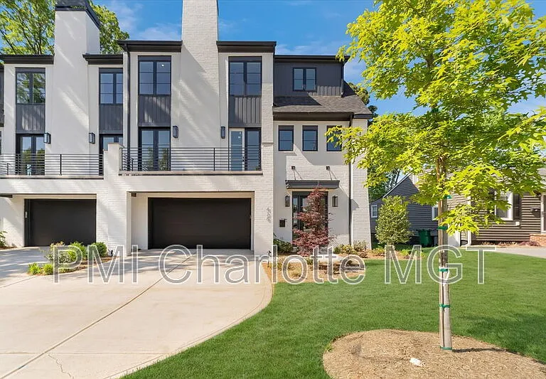 428 Dover Ave — Photo 1