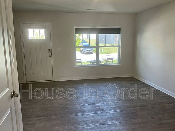 3rd image of 341 Oak Branch Rd