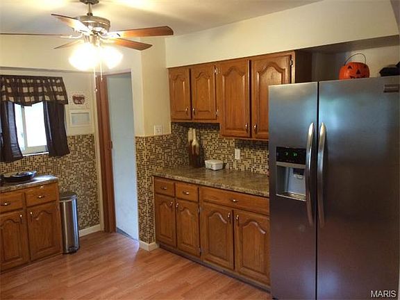 5th image of 3267 Ivanhoe Ave