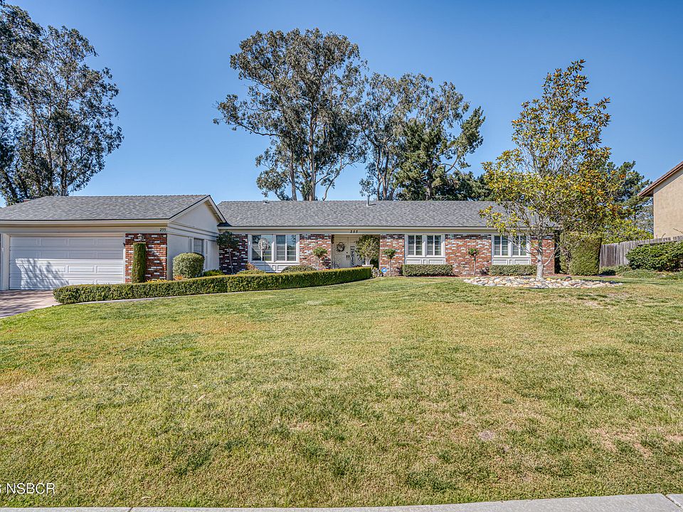 1st image of 255 Foxenwood Dr