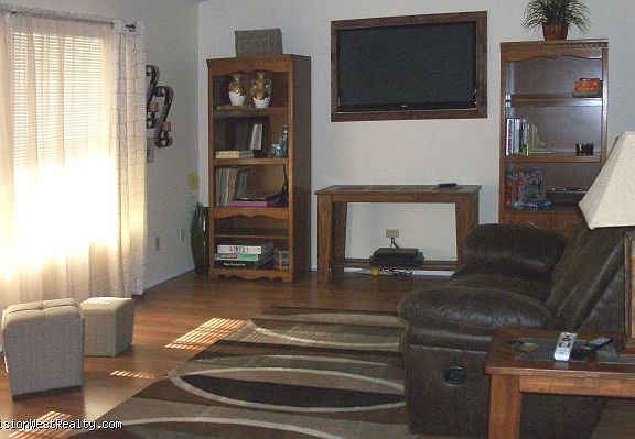 2nd image of 22 Twyila Ct