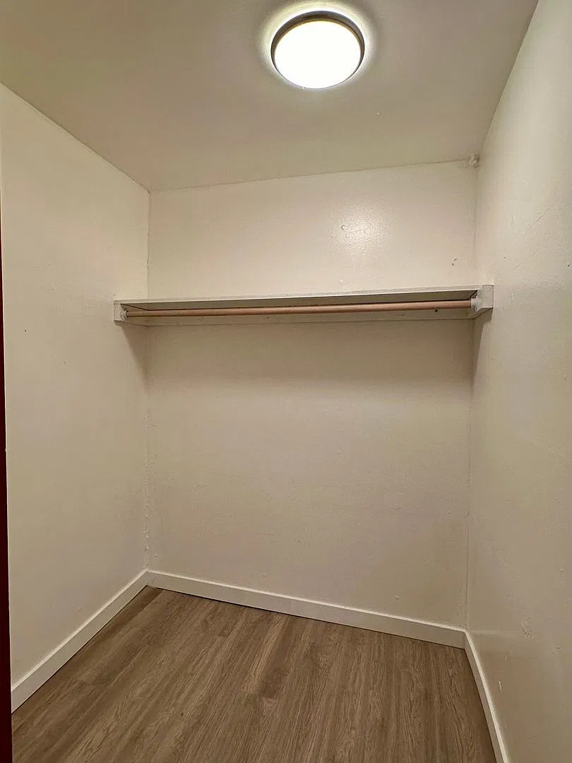 California Avenue Apartments — Photo 4