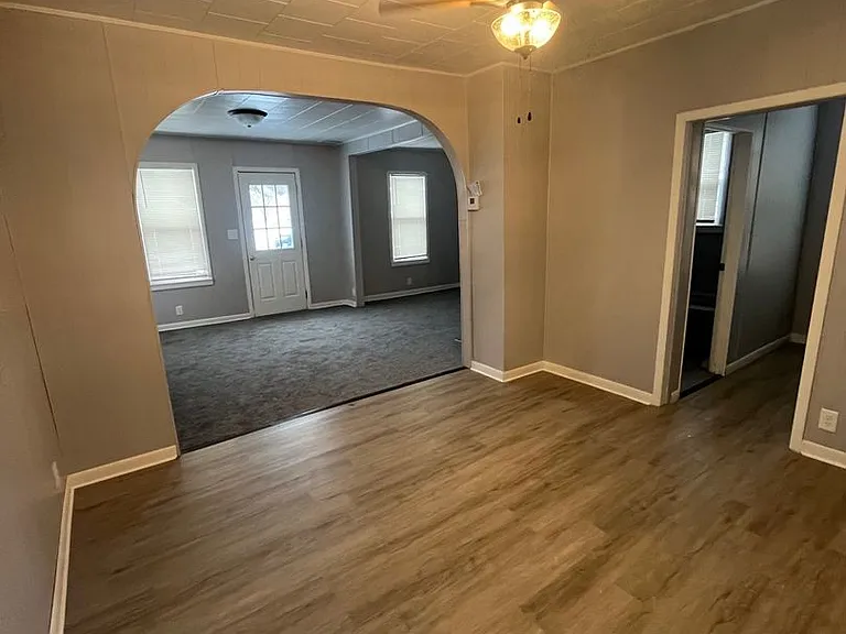 924 N Stevens St — Photo 6