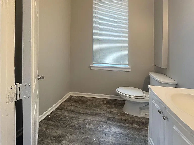 3329 Ridge Avenue — Photo 10