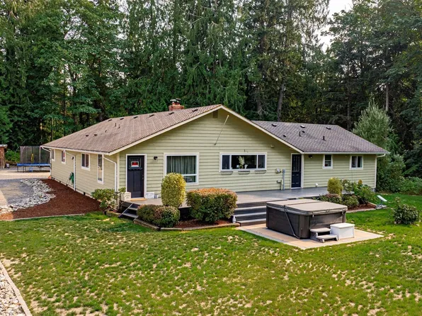 9320 W Meadow Lake Drive, Snohomish, WA 98290