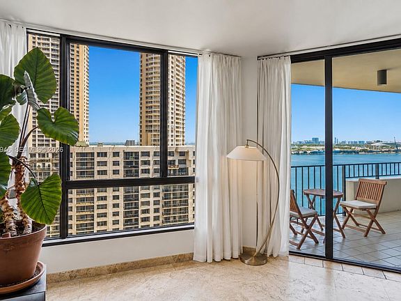 3rd image of 520 Brickell Key Dr APT A1902