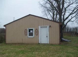 1877 Plains Rd, Leslie, MI 49251