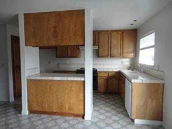 3rd image of 8712 Pacific Hills Way