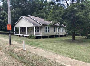 307 E Cayuga St, Crystal Springs, MS 39059