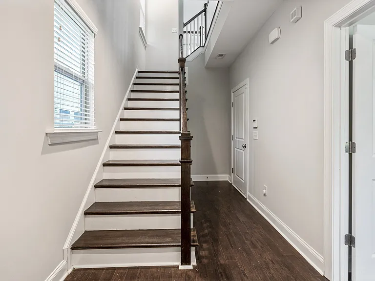 1722 Pat Garrett St — Photo 18