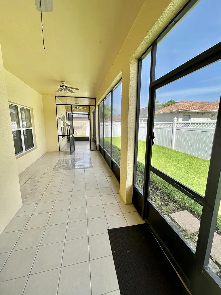 3 bed, 1757 sqft, $2,450 — Photo 4