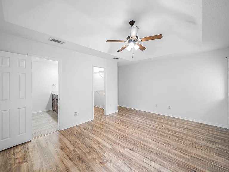 3313 Country Meadow Ln — Photo 15