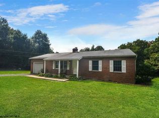 1366 Deer Haven Rd, Bruceton Mills, WV 26525