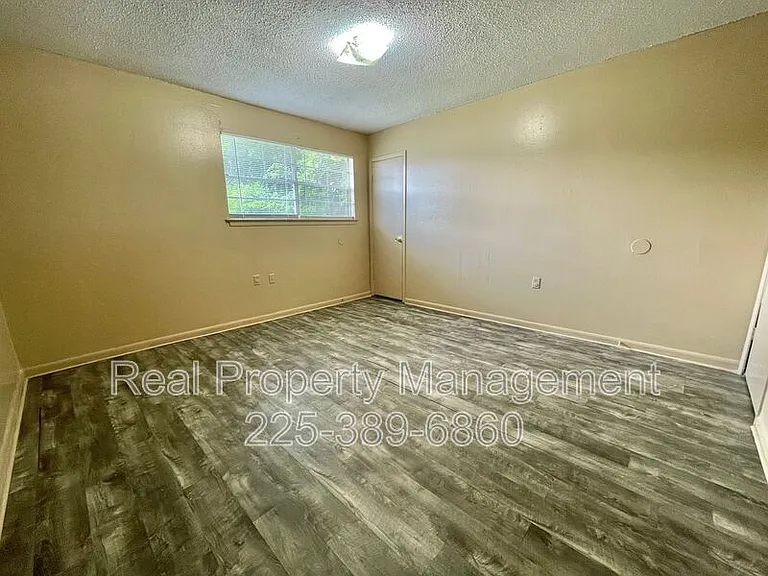 10952 Cherry Hill Ave #4 — Photo 10