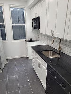 5th image of 200-05 Hollis Ave #2