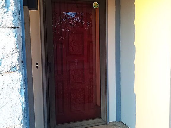 3rd image of 2904 E Memphis St