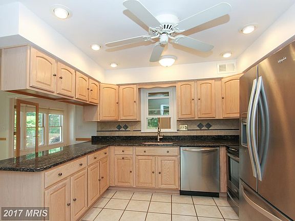 4th image of 105 Edith Dr