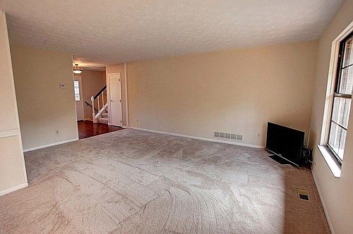 5th image of 508 Woodcove Way