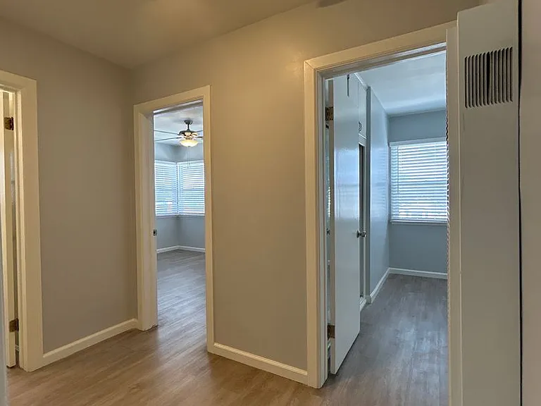 4634 W El Segundo Blvd — Photo 8