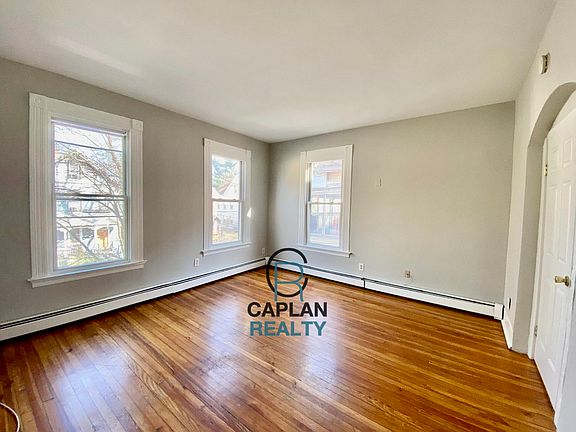 3rd image of 442 Poplar St #2