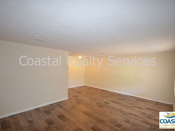 3rd image of 211 Fliva Ave
