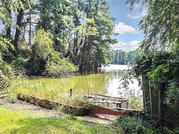 Enjoy the amazing views of and direct access to Mason Creek.