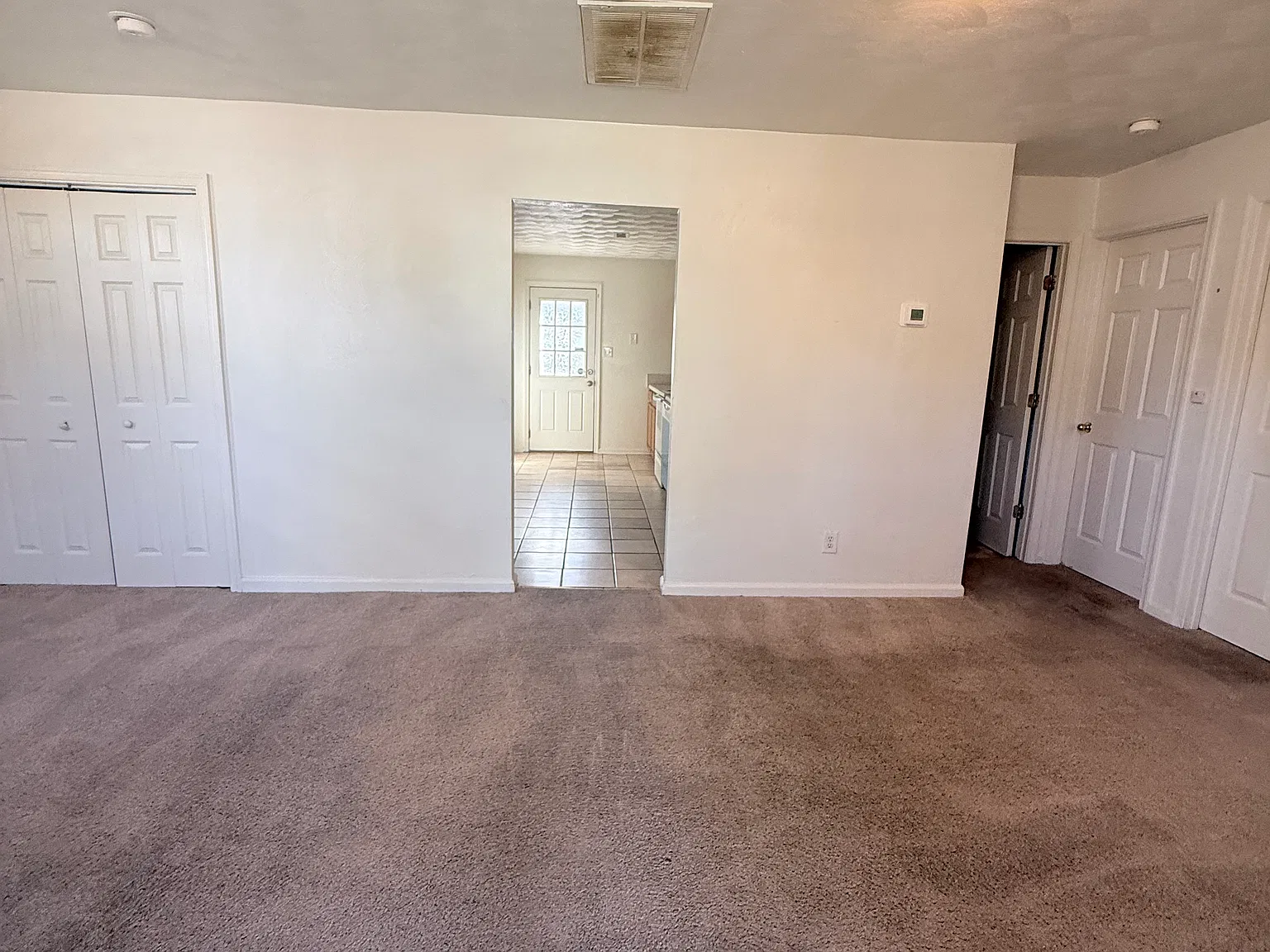 3 bed, 1512 sqft, $2,150 — Photo 4