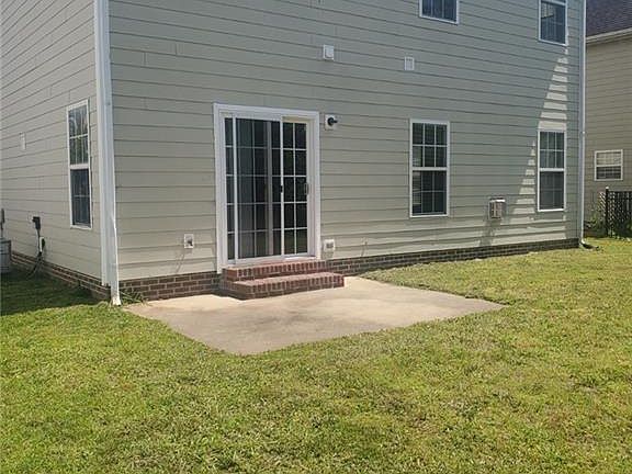 3rd image of 1020 Snead Dr