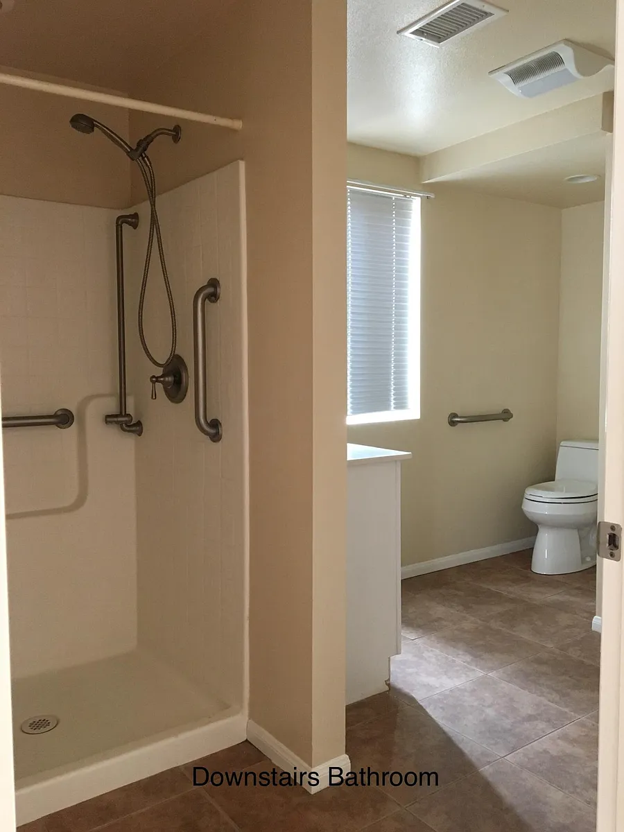 Downstairs Bathroom - 4572 32nd St