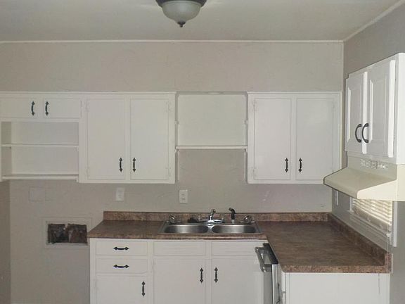 5th image of 1580 Leigh Dr