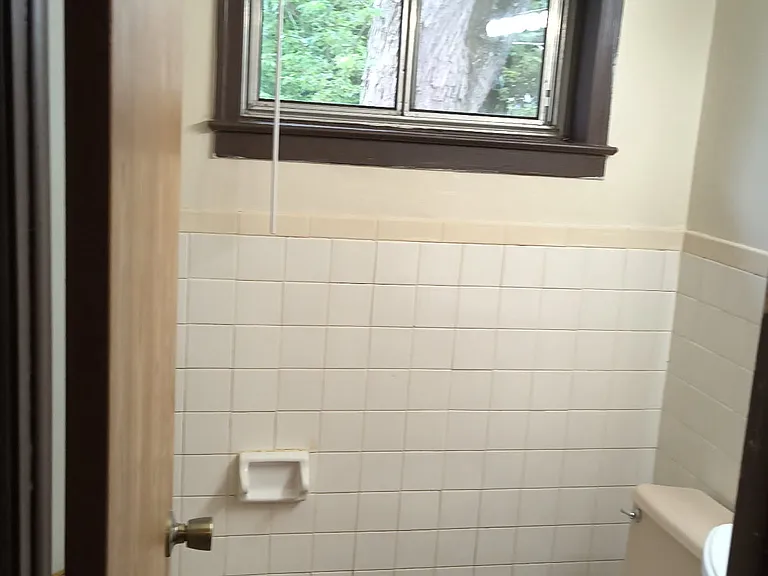 3505 Champlain Ave — Photo 9