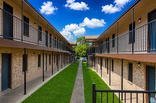 Southwest Apartments - Comfortable living in the heart of Euless Photo 1
