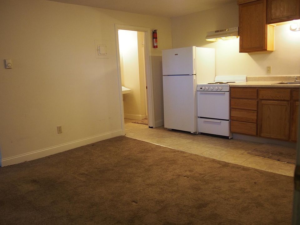 2nd image of 11 Lincoln Ave APT 3