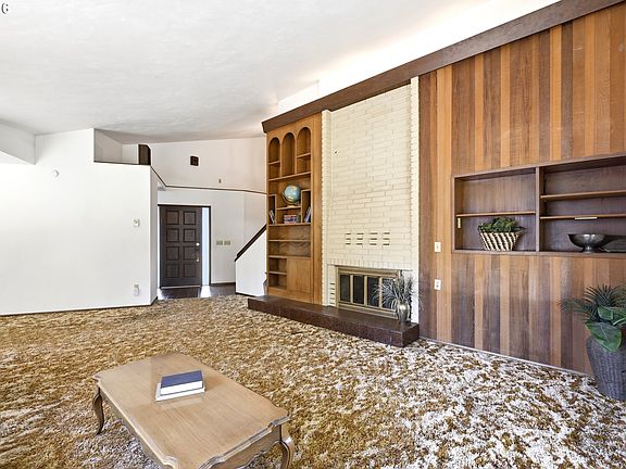 5th image of 3585 Walton Ln
